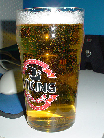 File:Lager beer in glass.jpg