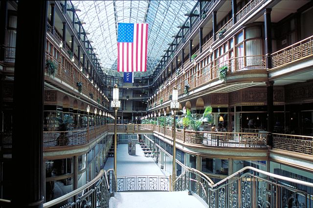 File:ClevelandArcade Interior Flag.jpg