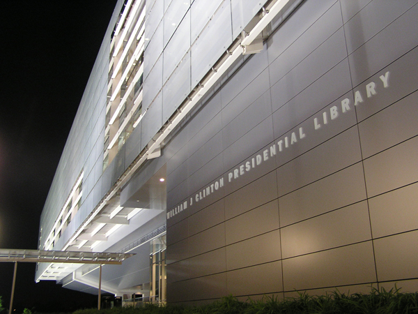 File:Clinton pres library.jpg
