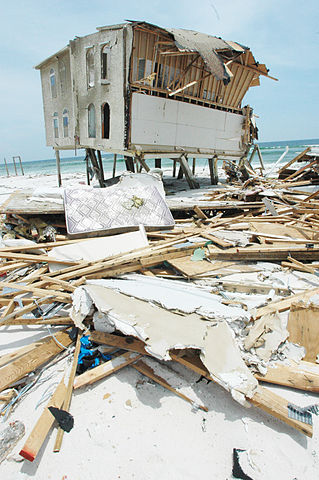 File:Beach front home damaged by hurricane dennis 2005.jpg