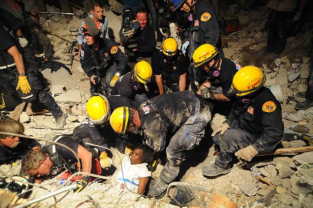 File:LA County SAR pulls Haitian woman from earthquake debris 2010-01-17.jpg