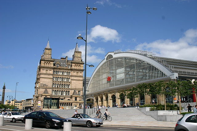 File:Lime street july 2010.jpg