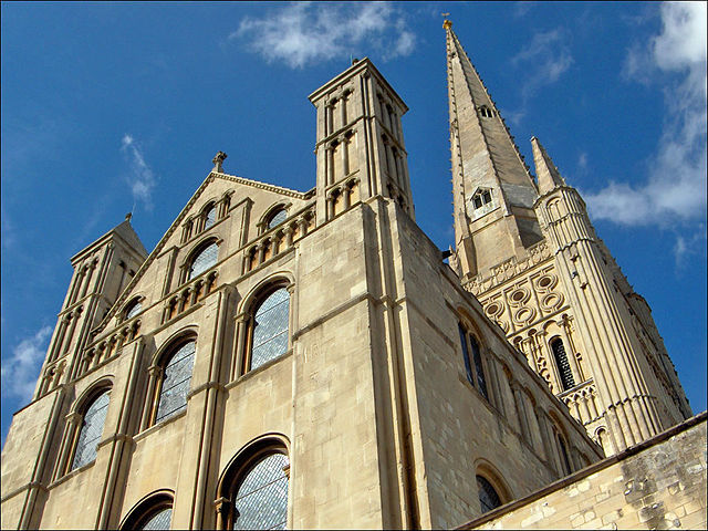 File:Norwichcathedral2.jpg
