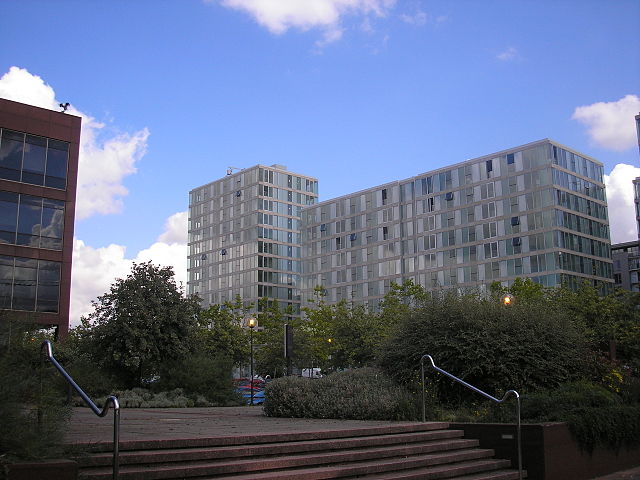 File:Miltonkeynestowers.jpg