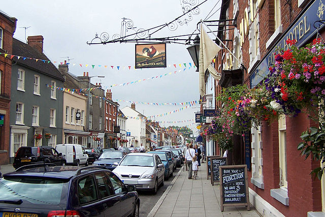 File:StonyStratford HighStreet01.jpg