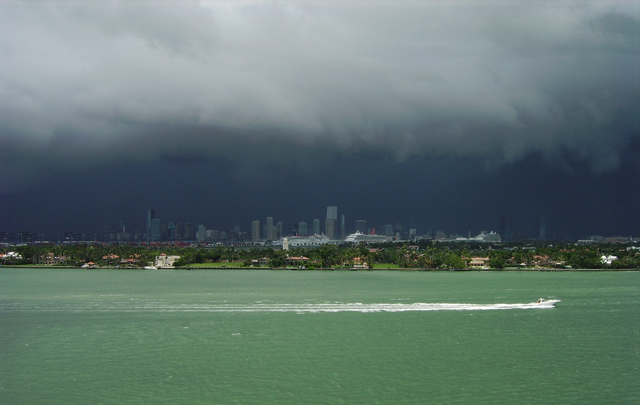 File:Miamisummershower.png