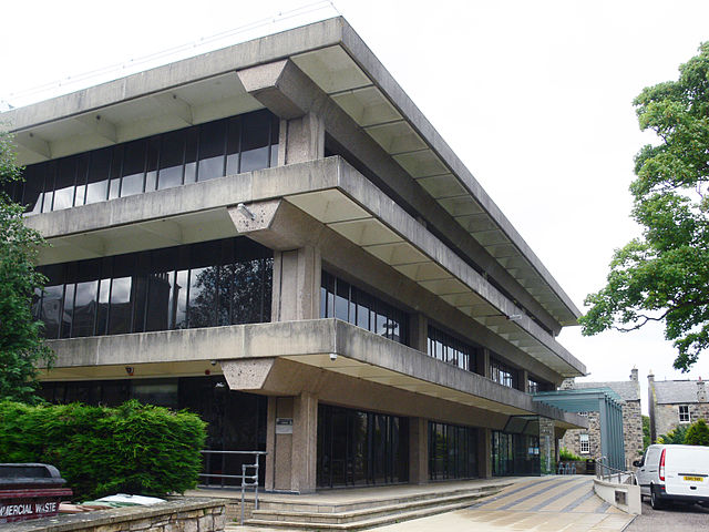 File:St Andrews - University library.JPG