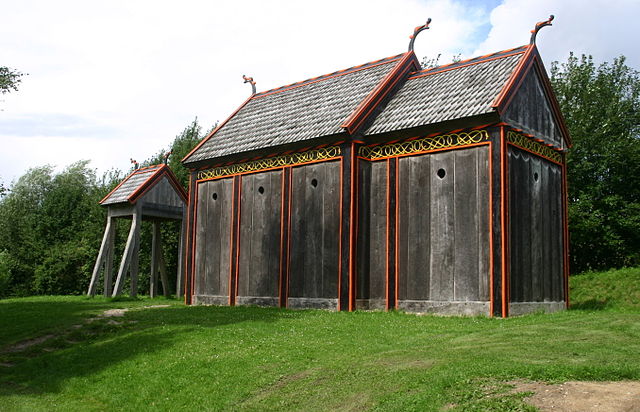 File:H&oslash;rning-kirke1.JPG