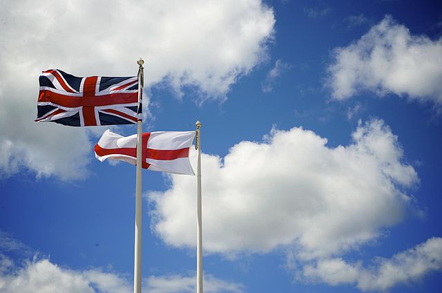 File:Union Flag and St Georges Cross.jpg