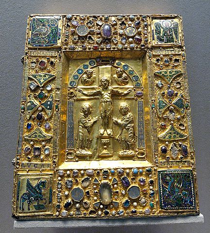 File:Reliquary-box crucifixion Louvre MR349.jpg