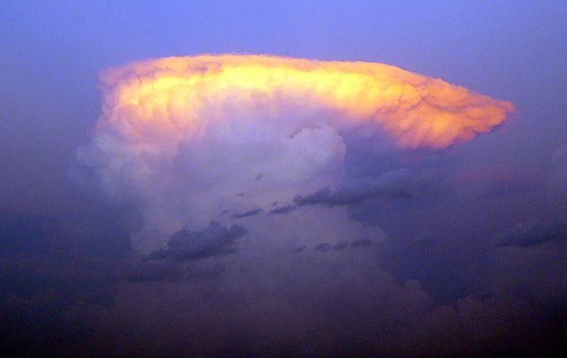 File:Thunderhead.anvil.jpg
