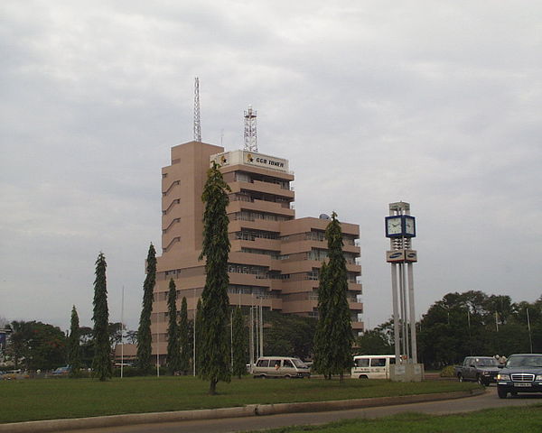 File:Ghana Commerical Bank in Accra.jpg