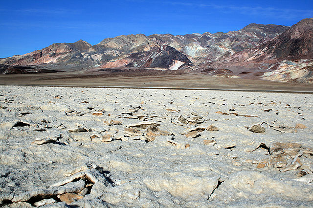 File:Devil's Golf Course in Death Valley NP.jpg