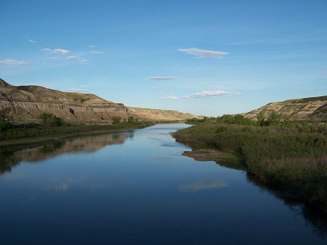 File:Red deer river.jpg