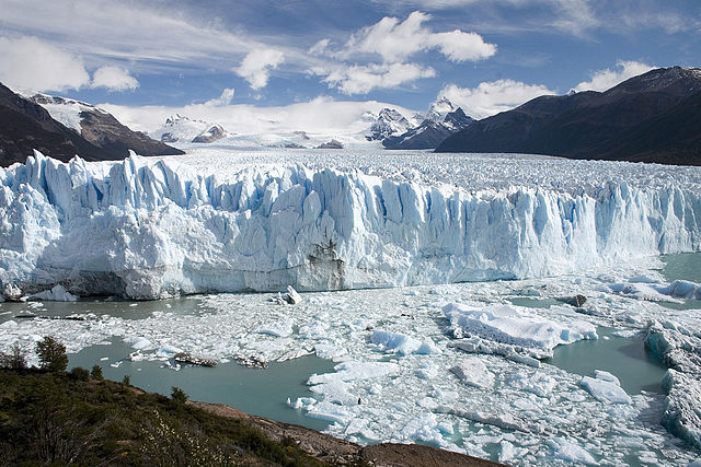 File:Perito Moreno Glacier Patagonia Argentina Luca Galuzzi 2005.JPG