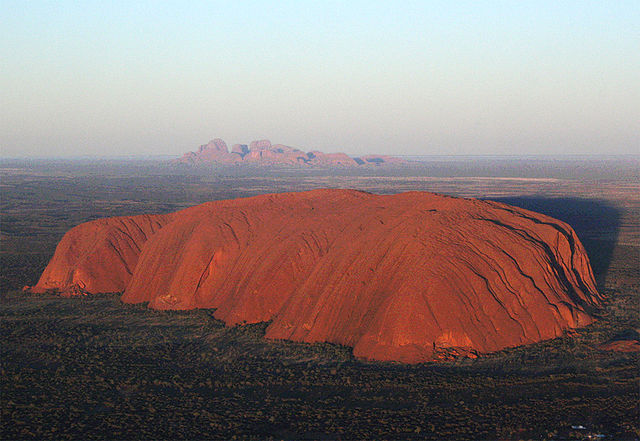 File:UluruClip3ArtC1941.jpg