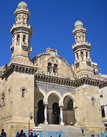 File:Mosqu&eacute;e Ketchaoua.jpg