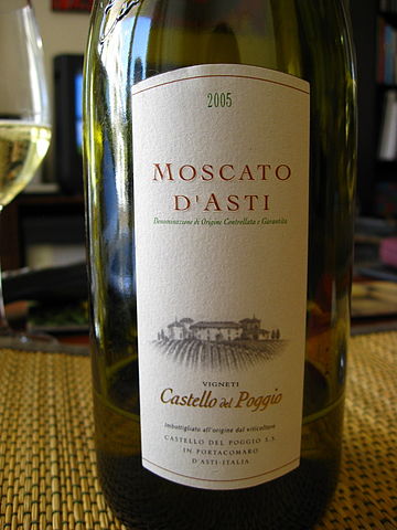 File:Moscato d'Asti.jpg