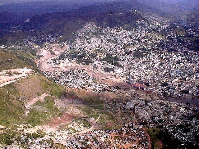 File:Mitch-Tegucigalpa.JPG