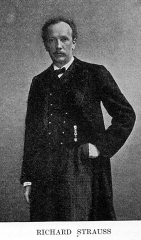 File:Richard Strauss (b).jpg