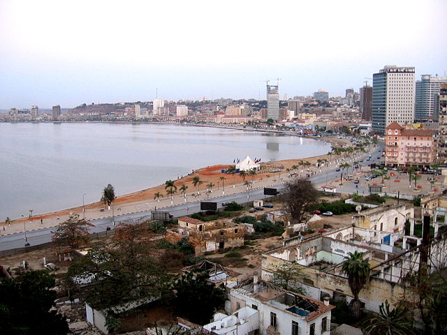 File:Marginal of Luanda.JPG