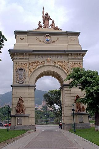 File:Arco federacion libertador caracas.jpg