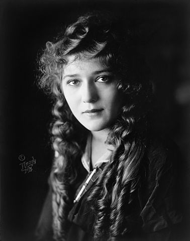 File:Mary Pickford cph.3c17995u.jpg