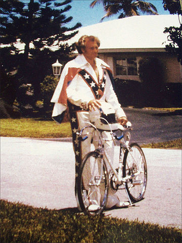 File:At Home With Evel Knievel.jpg