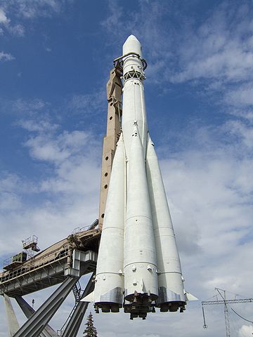 File:Semyorka Rocket R7 by Sergei Korolyov in VDNH Ostankino RAF0540.jpg