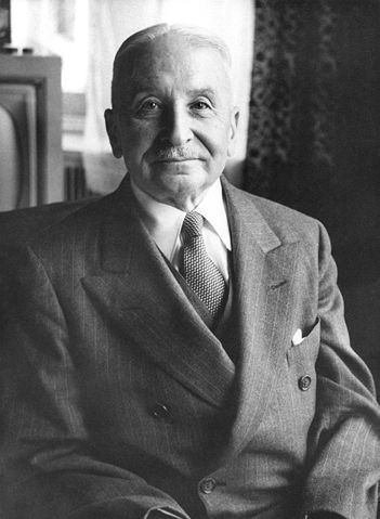 File:Ludwig von Mises.jpg