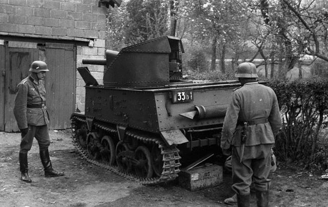 File:Bundesarchiv Bild 101I-127-0362-14, Belgien, belgischer Panzer T13.jpg
