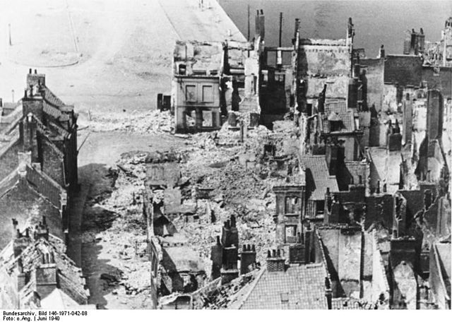 File:Bundesarchiv Bild 146-1971-042-08, Calais, zerst&ouml;rtes Hafenviertel.jpg