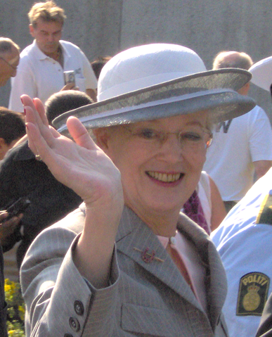 File:Queen Magrethe sep 7 2005.png
