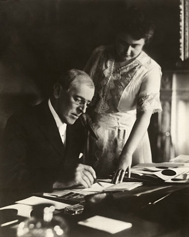 File:Woodrow and Edith Wilson2.jpg
