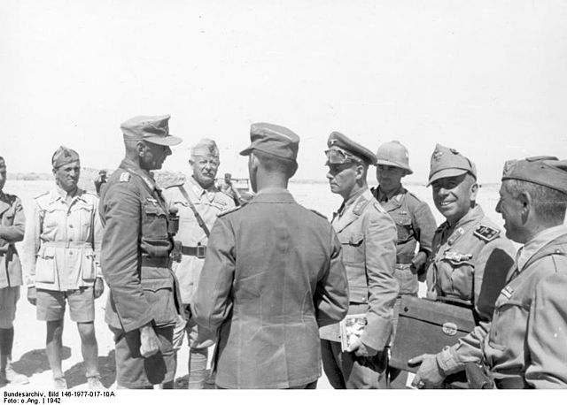 File:Bundesarchiv Bild 146-1977-017-10A, Nordafrika, Rommel mit Offizieren.jpg
