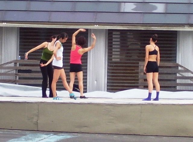 File:Outdoor dance rehearsal NYC 2.jpg
