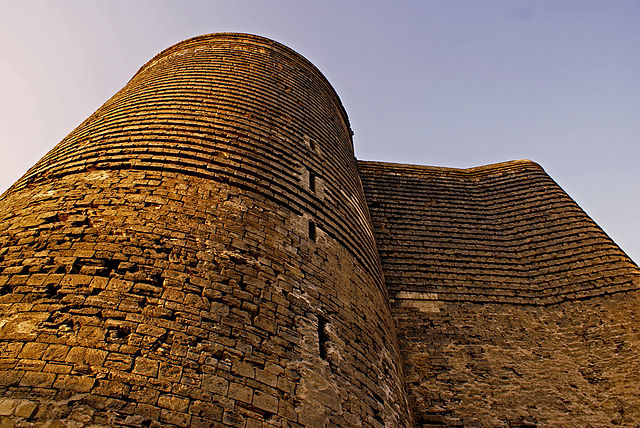 File:Maiden Tower (Baku).jpg