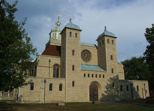 File:Portsmouth-cathedral5.jpg