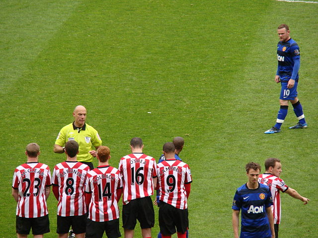 File:SAFC v MUFC Wayne Rooney free kick.jpg