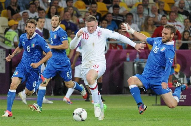File:De Rossi tackle on Rooney England-Italy Euro 2012.jpg