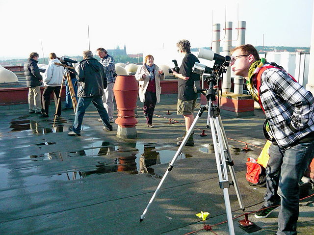 File:2012 Venus Transit Prague 3.JPG