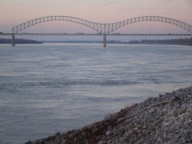 File:Memphis Bridge.jpg