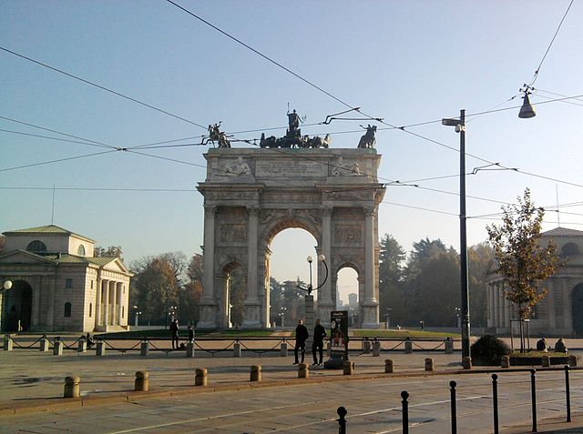 File:Arco della pace 2011.jpg