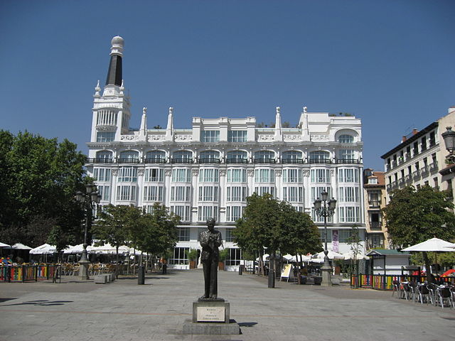 File:Plaza de Santa Ana Madrid 6.jpg