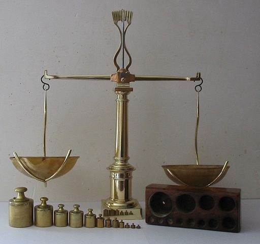File:Balance &agrave; tabac 1850.JPG