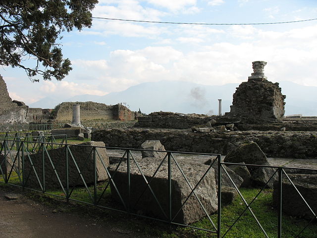 File:Pompeii - Temple of Venus.jpg