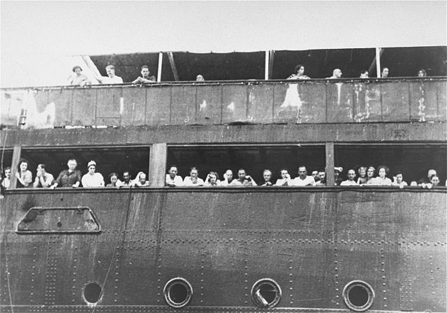 File:Jewish refugees aboard the SS St. Louis in Cuba.jpg