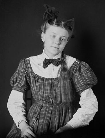 File:Portrait (Front) of Lillian Gross, Niece of Susan Sanders (Mixed Blood) 1906.jpg