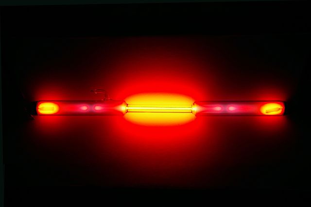 File:Neon discharge tube.jpg
