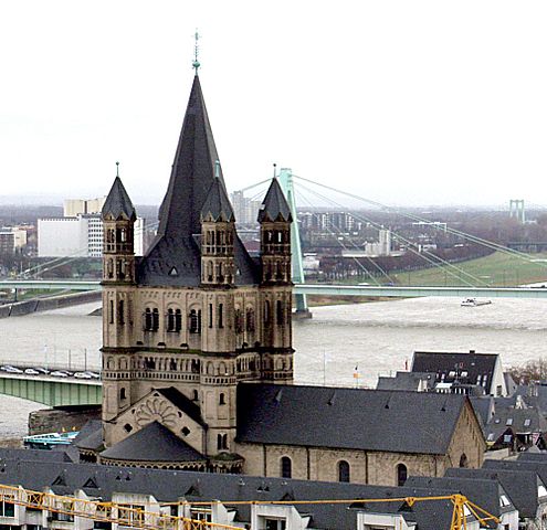 File:K&ouml;ln - Gro&szlig; St. Martin vom Dom.jpg
